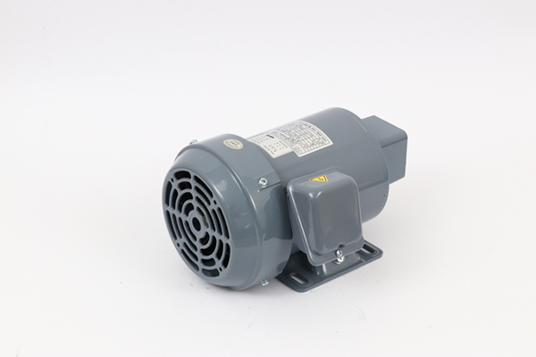 三相交流電機運行期間噪音大是怎么回事？